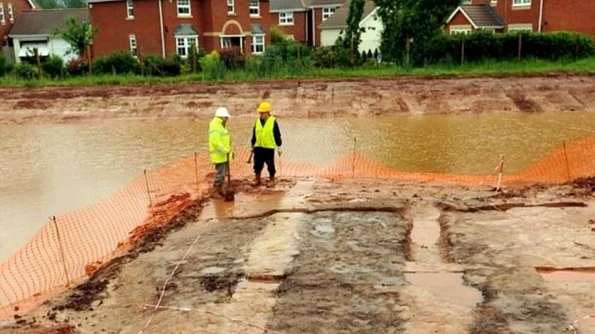 O construcţie mai veche decât piramidele din Egipt a fost descoperită în Marea Britanie jpeg