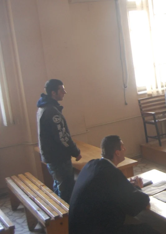 Adrian Rezmeriţă, în faţa instanţei de judecată care l-a arestat preventiv