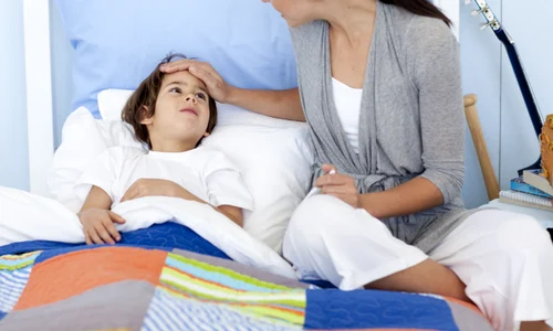 1 mama copil bolnav shutterstock 39747118 jpg jpeg