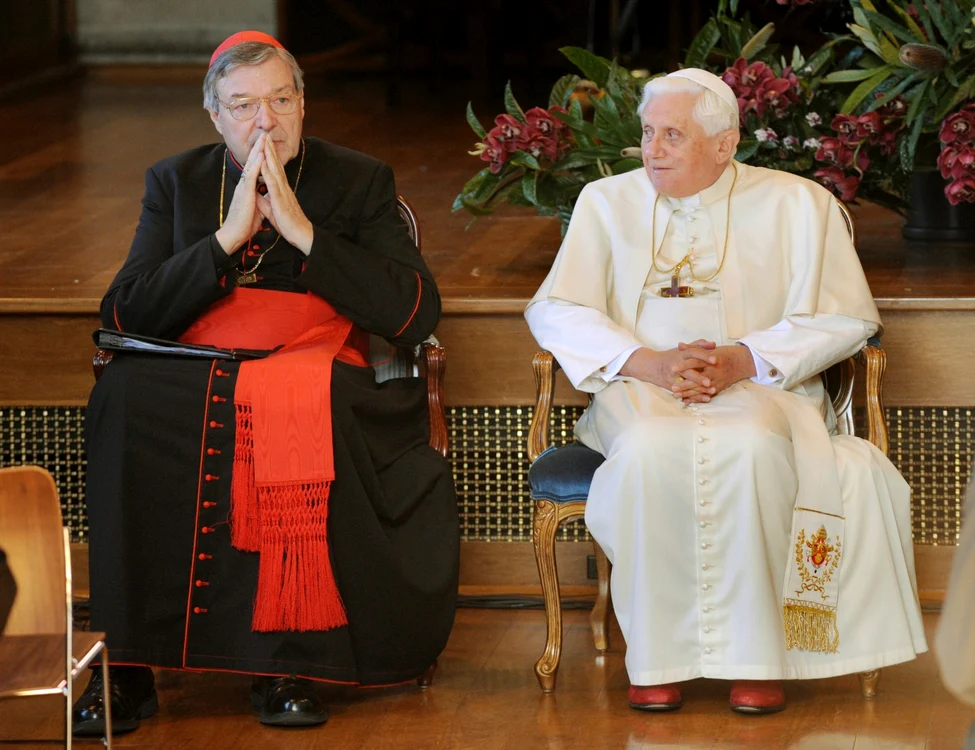 George Pell, alături de Benedict al XVI-lea FOTO Reuters