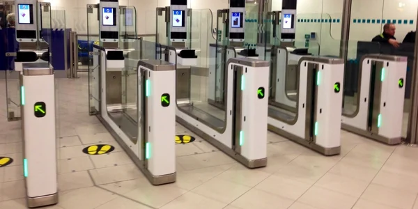 scannere faciale porti biometrice aeroport otopeni Foto Romania Actualitati