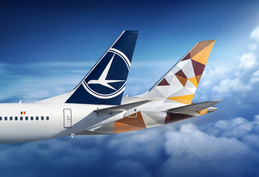 Avioane Tarom și Etihad