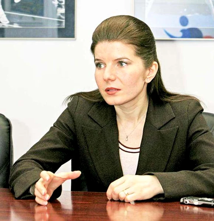 Monica Iacob-Ridzi