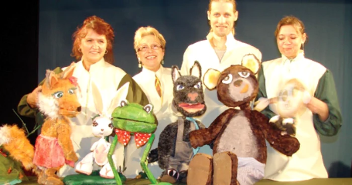 Actoii de la Teatrul „Vasilache“