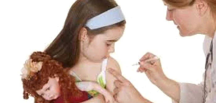 Vaccinarea va fi reluată pe 16 decembrie