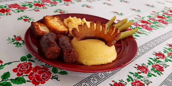 mamaliga cu branza fripta jpg