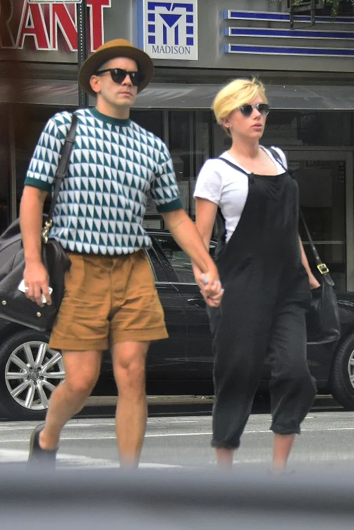 Scarlett Johansson şi Romain Dauriac sunt părinţii unei fetiţe