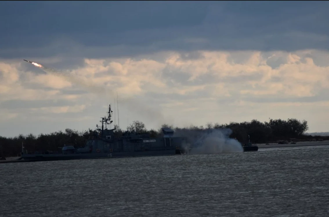 Marinarii militari au făcut trageri cu rachete FOTO Navy.ro