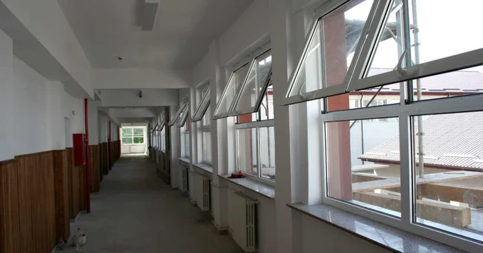 Şcoala mai are nevoie de bani pentru finalizarea lucrărilor
