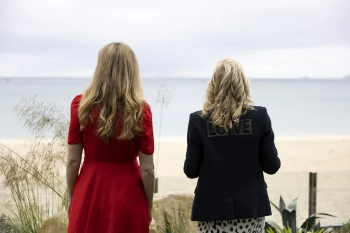 Jill Biden, dreapta, soţia preşedintelui american. FOTO Profimedia