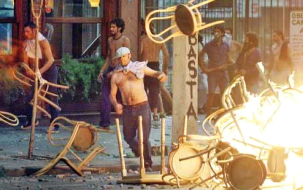 Buenos Aires, în stare de asediu pe 20 decembrie 2001