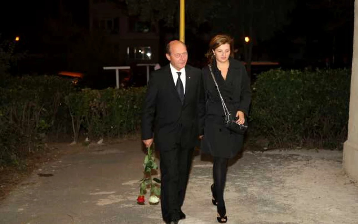 În urmă cu exact o lună, preşedintele ţării ajungea în Constanţa, la căpătâiul mamei sale