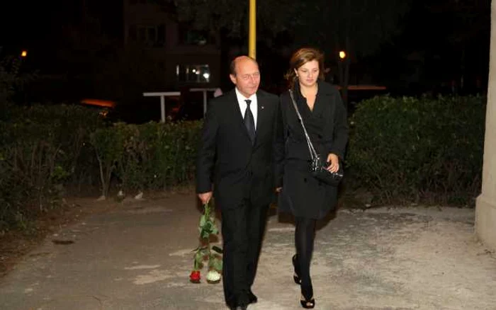 În urmă cu exact o lună, preşedintele ţării ajungea în Constanţa, la căpătâiul mamei sale