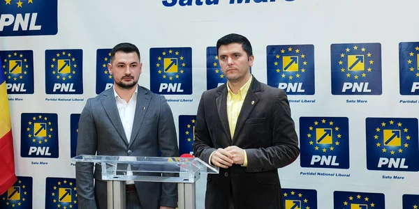 Iulian Câcău s a înscris în filiala judeţeană a PNL jpg