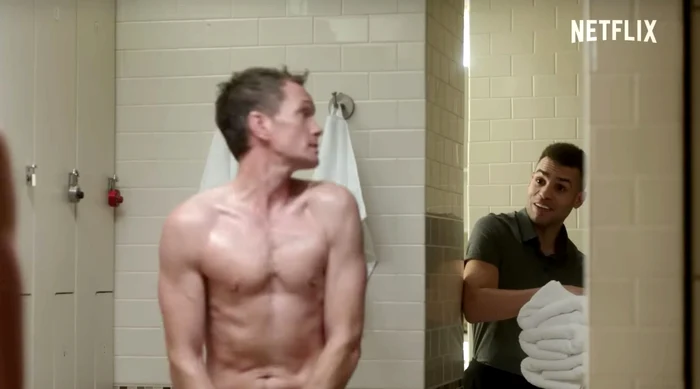 „Din nou singur“, un serial recent Netflix, spune povestea unui cuplu gay FOTO Profimedia
