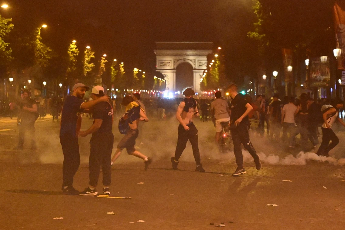 Violențe în Paris după  Liga Campionilor FOTO Profimedia 