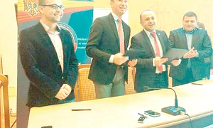 Vineri, 28 martie: Mihai a aterizat  forţat pe un islaz  din judeţul Vrancea (Foto: Dorin Constanda) jpeg