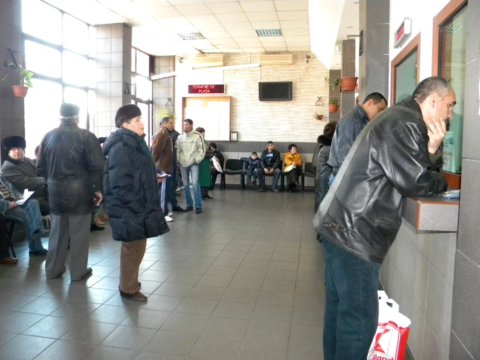 Ghişeele Serviciului de Finanţe au fost deschise de pe 3 ianuarie. FOTO: Adevărul Ploieşti