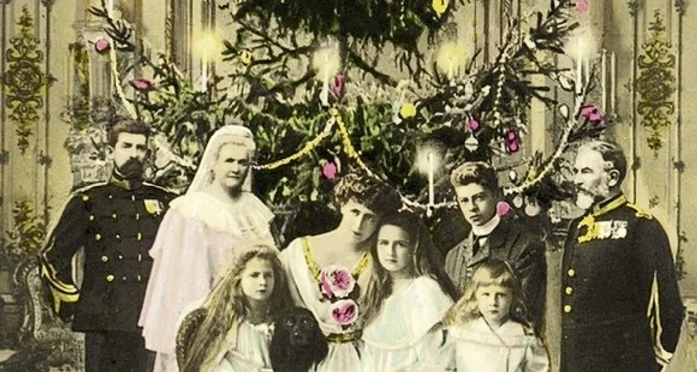 
    la români, primul brad împodobit a apărut abia în 1866, la curtea Regelui Carol IFOTO: historia.ro  