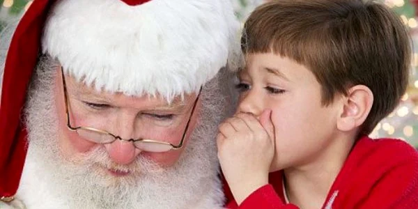 Moș Crăciun va împărți personal o parte din cadouri pe 19 decembrie