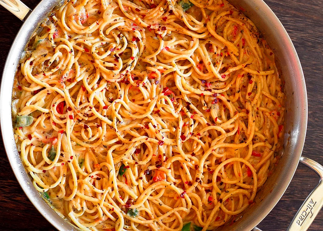 spaghete in sos jpeg