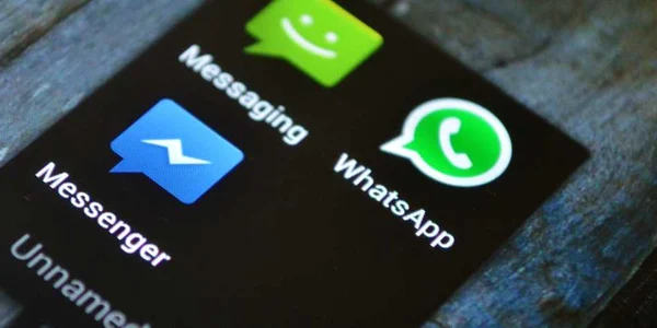 sms whatsapp foto razvan baltaretu/adevarul