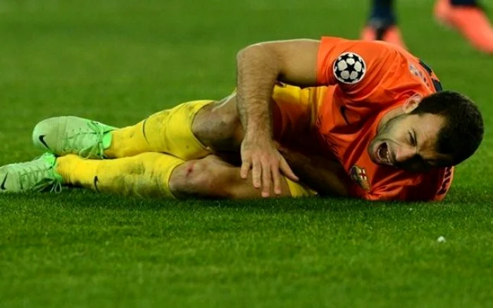 Mascherano, la pământ