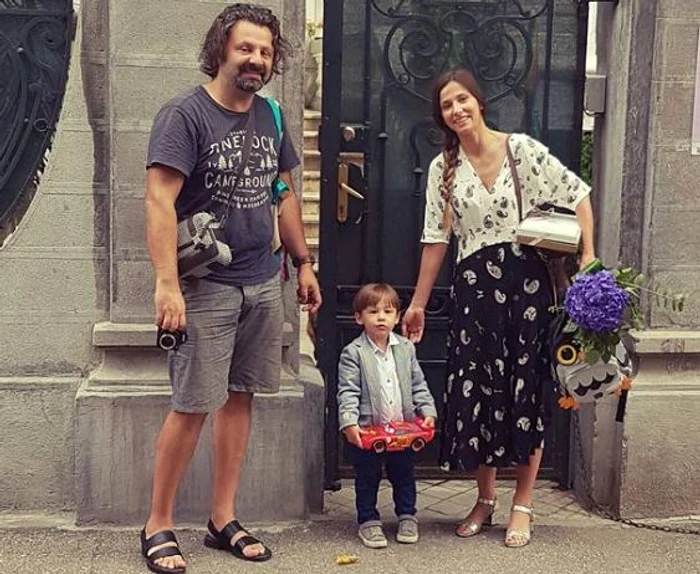 Vlad a fost însoțit de ambii părinți în prima zi de grădinițăFoto: Facebook