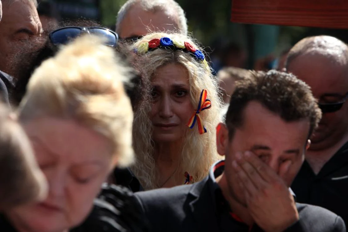 
    Dorina Nistor a venit la înmormântarea lui Vadim TudorFoto: Roberto Sălceanu  