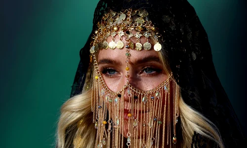 femeie hijab văl islamic GettyImages 1372968993 jpg