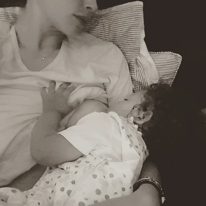 doutzen kroes breastfeeding photo jpeg