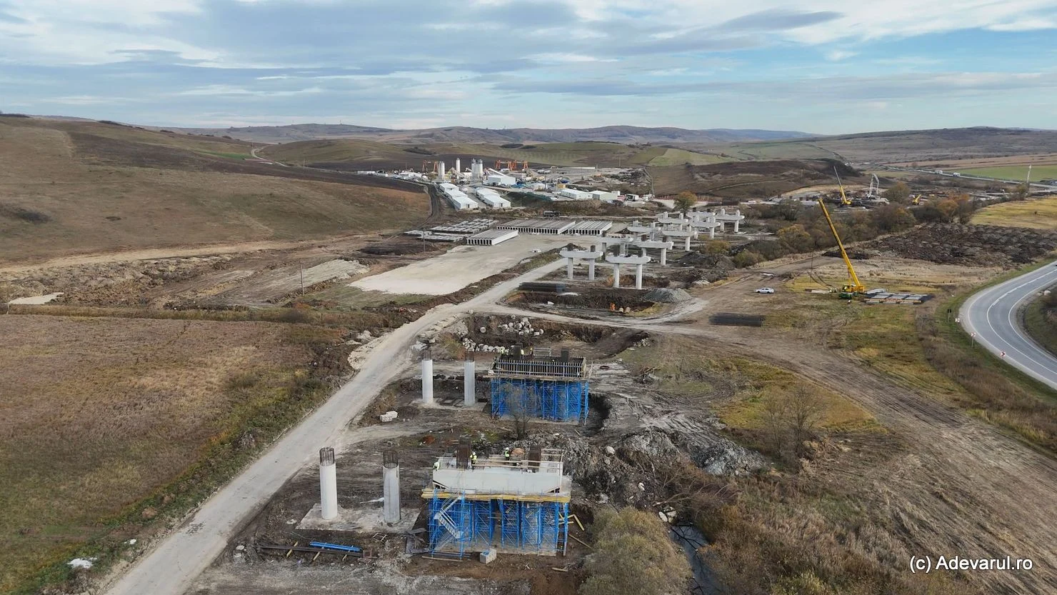 Marile viaducte de pe Autostrada Transilvaniei prind contur. 3,2 kilometri de traseu nou, soluție la alunecările de teren