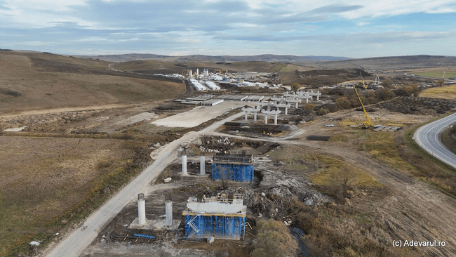 Marile viaducte de pe Autostrada Transilvaniei prind contur. 3,2 kilometri de traseu nou, soluție la alunecările de teren