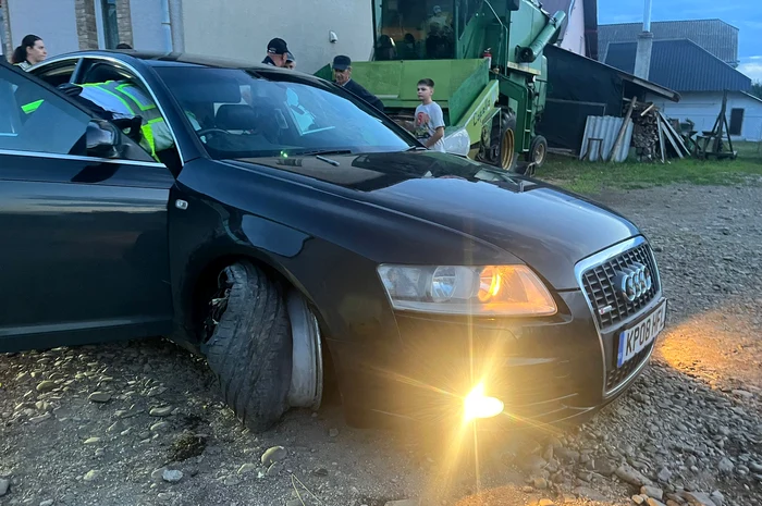 Mașină, urmărită în trafic FOTO: IPJ Suceava