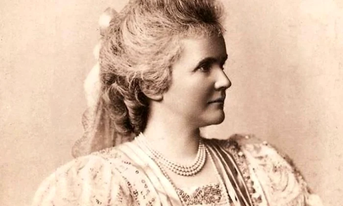 Expoziţia comemorativă „Elisabeta a României  Regina” jpeg