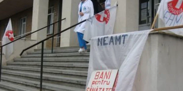 Protestele asistenților vor avea loc sub forma grevei japoneze