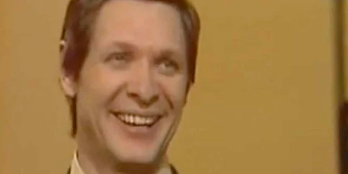 Baritonul rus rămâne vedeta internetului cu cântecul fără cuvinte "Trololo"