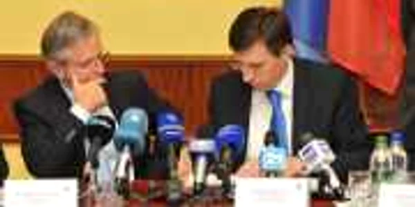 În timpul semnării contractului