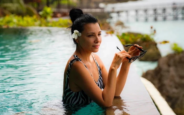 Corina Caragea, fascinație totală în Polinezia Franceză / foto: arhiva Click!