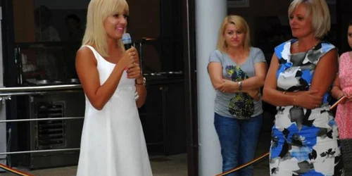 veronica stanca a fost asociata cu elena udrea foto facebook.com/elena udrea