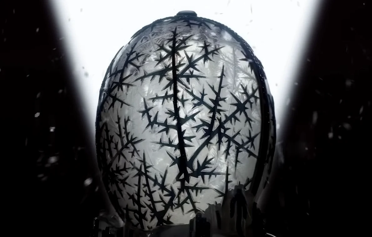 Oul de Iarnă al Romanovilor, creat de Fabergé (© captură video Youtube / Christie's)