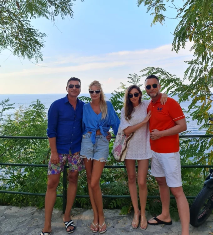 
    Valentina şi Cristi Borcea,  vacanţă în Insula Capri   