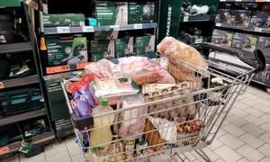 cumparaturi paste 2026   foto alina mitran (2) jpeg