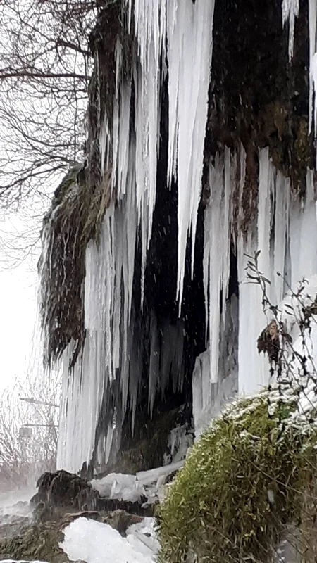 Cascada Toplita FOTO Facebook3 jpg