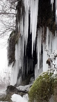 Cascada Toplita FOTO Facebook3 jpg