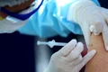 un barbat de 60 de ani s a vaccinat de 90 de ori jpg