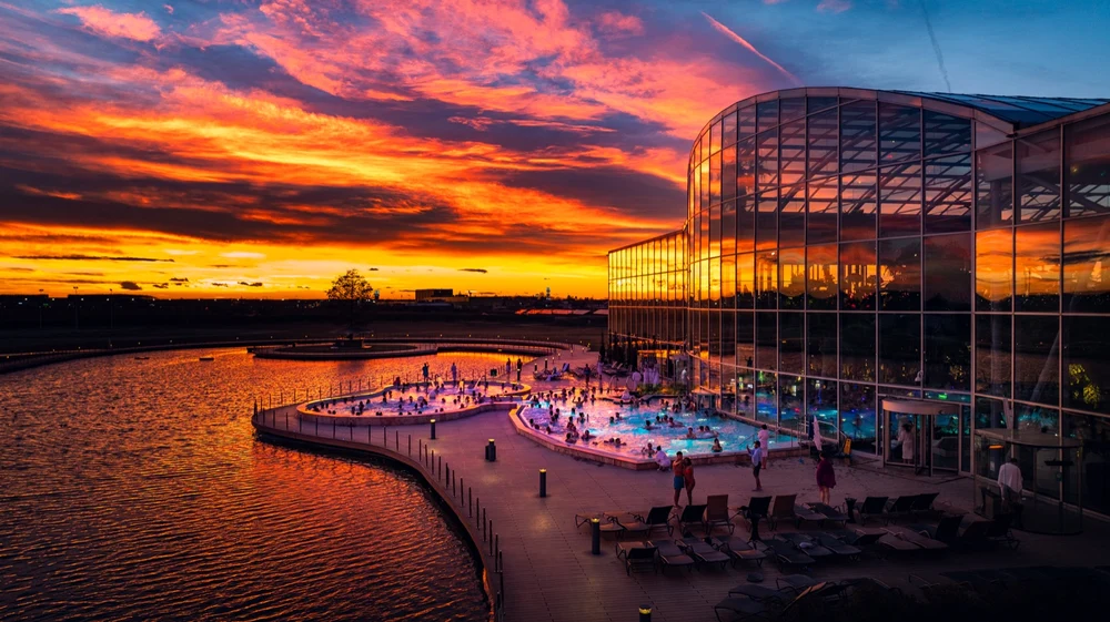 Căldură, ritm și spectacol: intre 6 si 26 octombrie Bucureștiul devine capitala mondială a saunei!