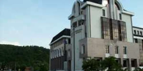 Bistriţa: Magistraţii fac grevă cu jumătate de normă