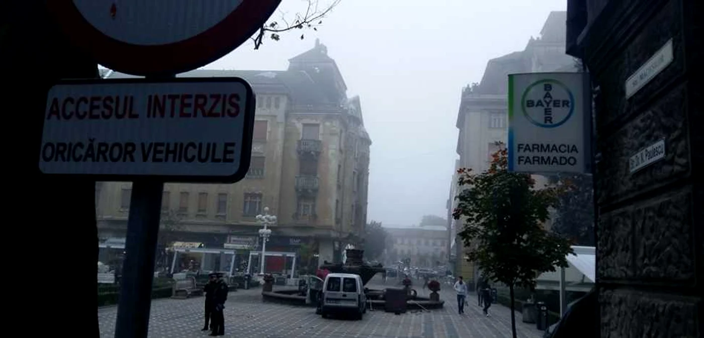Potrivit Codului Rutier, un bicilist care circulă printr-o zonă interzisă este mai periculos decât un şofer care face acelaşi lucru FOTO Daniel Dancea