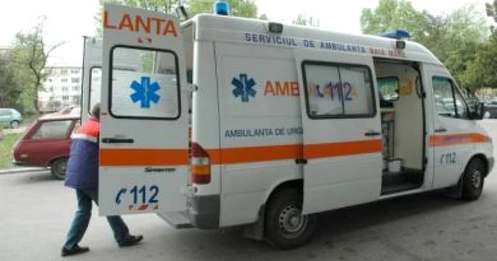 Neamţ: Ambulanţa, în prag de colaps-Revista presei locale